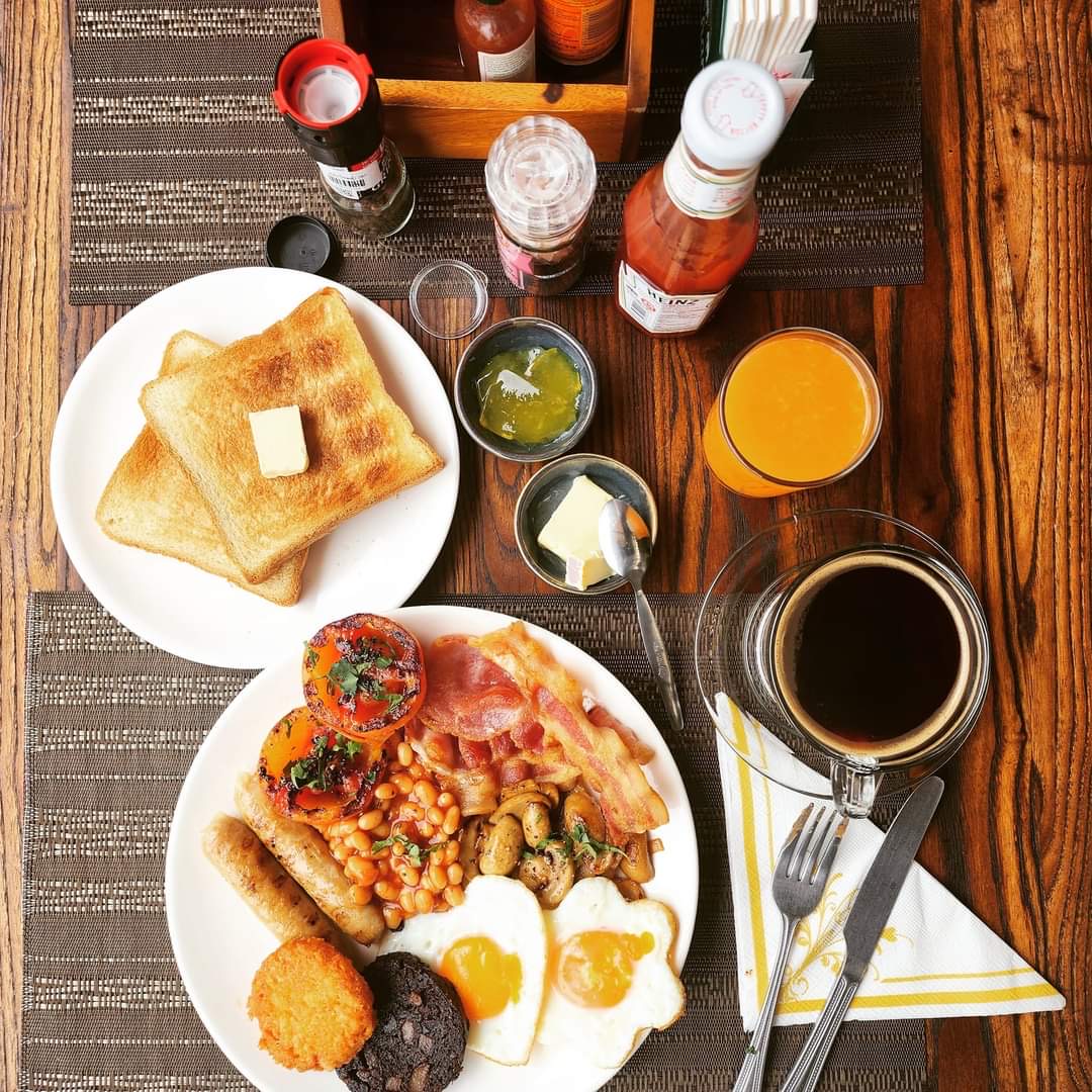Full English at Risky Business